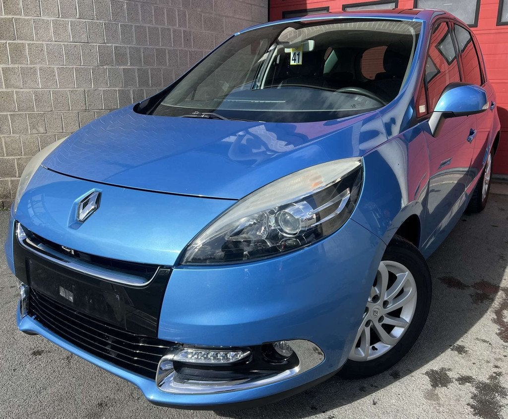 Renault Scénic 1.5 dCi Bose Edition EDC +BOITE AUTO +NAVI +, Auto's, Automaat, Euro 5, Gebruikt, 4 cilinders
