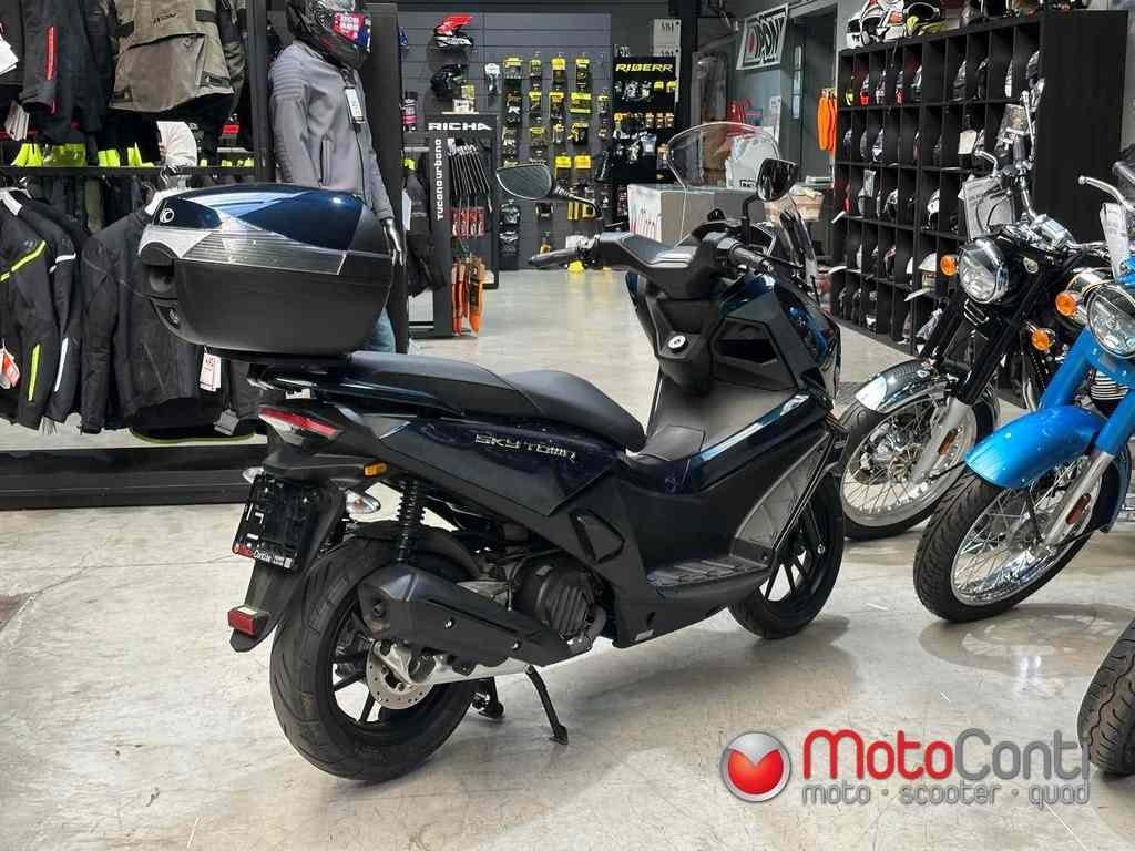 Kymco Skytown 125 2025 [349 km], Ophalen, Overige modellen, 125 cc, Zo goed als nieuw