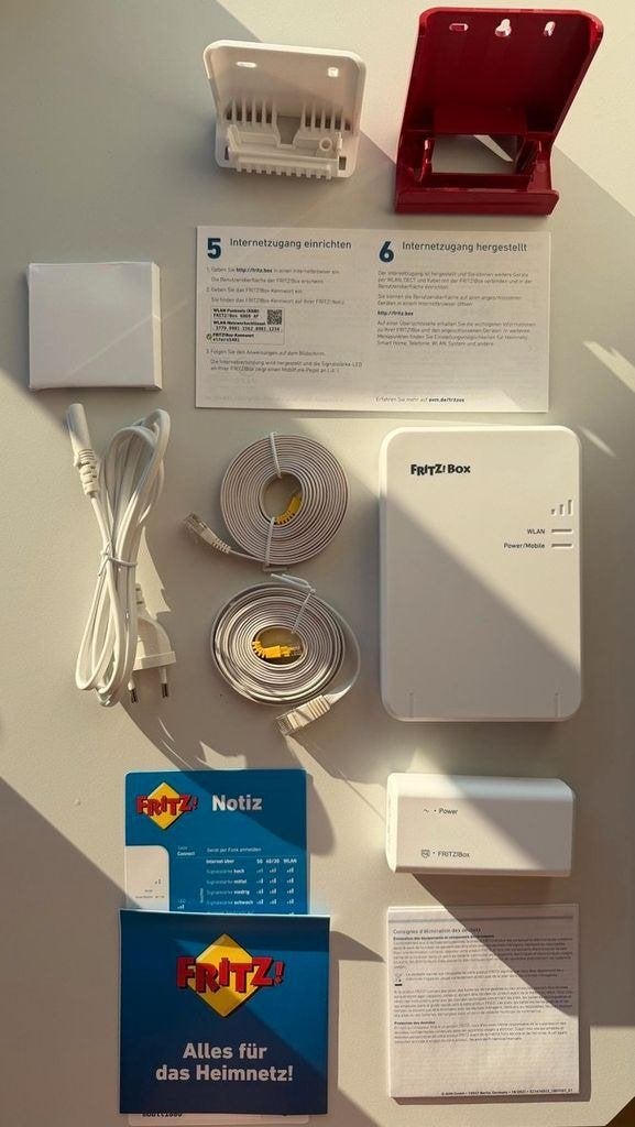 FRITZ!Box 6860 5G router met toebehoren, Computers en Software, Ophalen of Verzenden, Zo goed als nieuw, Router, Fritzbox