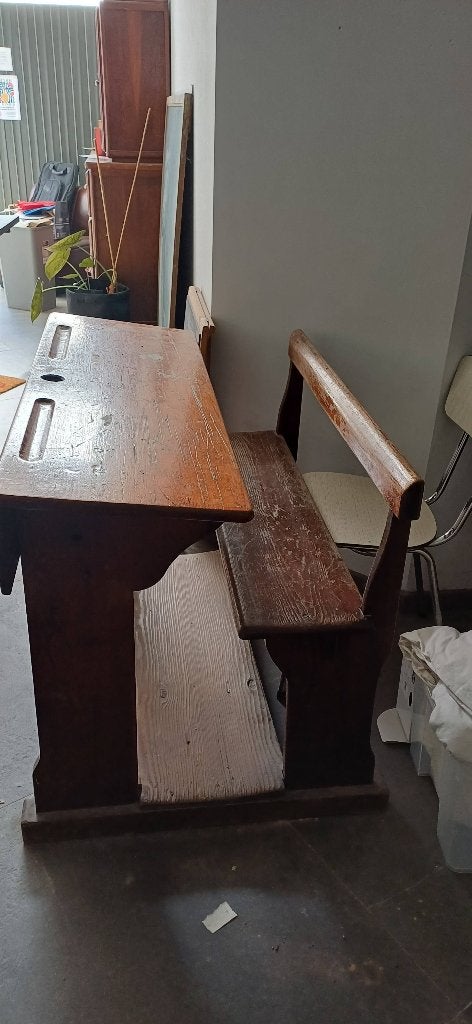 Banc écolier, Enlèvement