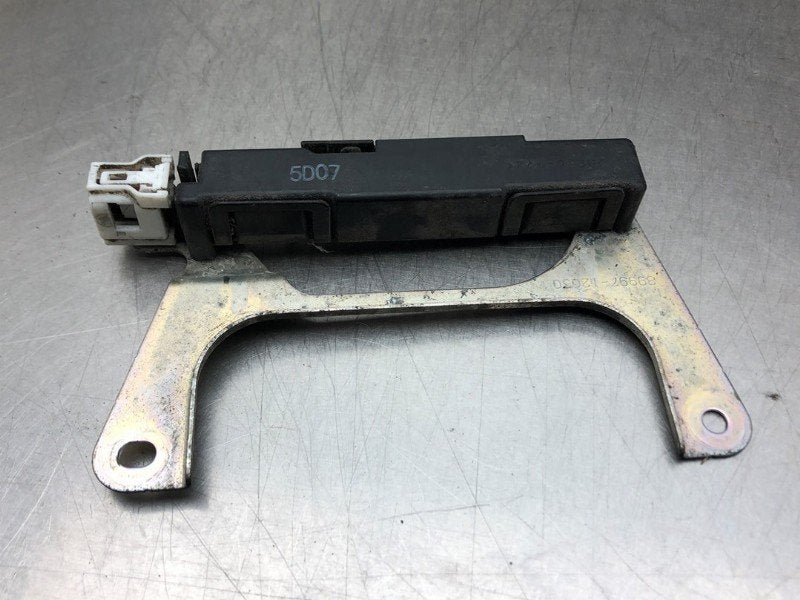 KEYLESS ACCESS ANTENNE Toyota Auris Touring Sports (E18), Gebruikt, Dhr. M. Roggen, Toyota, Marinus@Japoto.nl