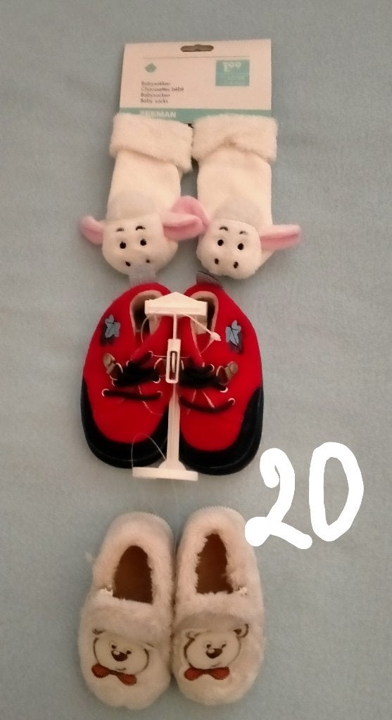 Chaussures bébé/enfant neuves – 21 à 25 – dès 5 €, Enfants & Bébés, Enlèvement, Neuf, Garçon ou Fille, Bottines