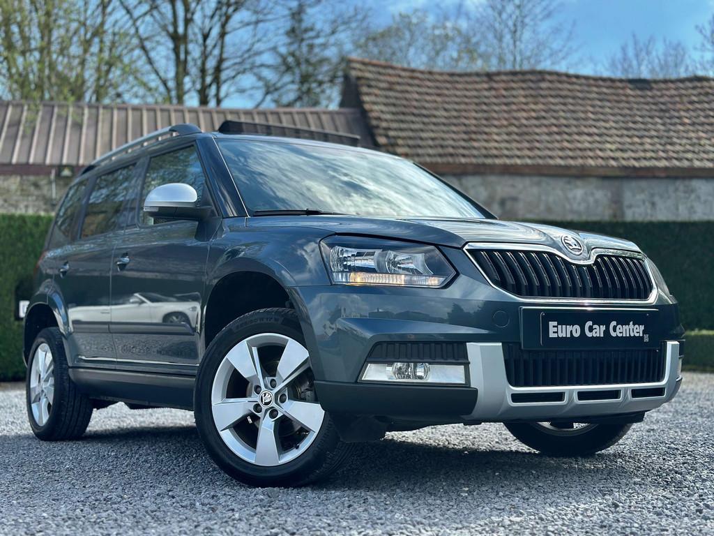 Skoda Yeti 1.2i Outlander / ELECTRIC PANO / CAMERA / AUTOMAT, Auto's, Voorwielaandrijving, Gebruikt, Zwart, 4 cilinders