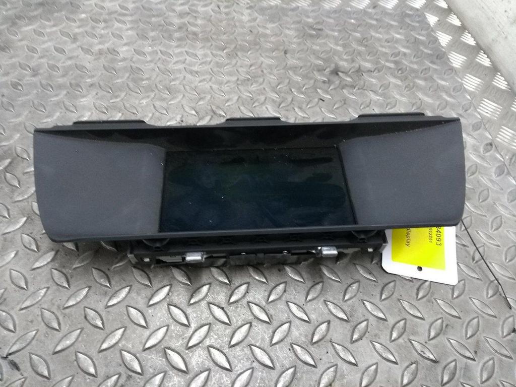 BMW 5 SERIES 520d Executive  INFORMATIE DISPLAY 2011, Ophalen of Verzenden, Gebruikt, Stiba lid