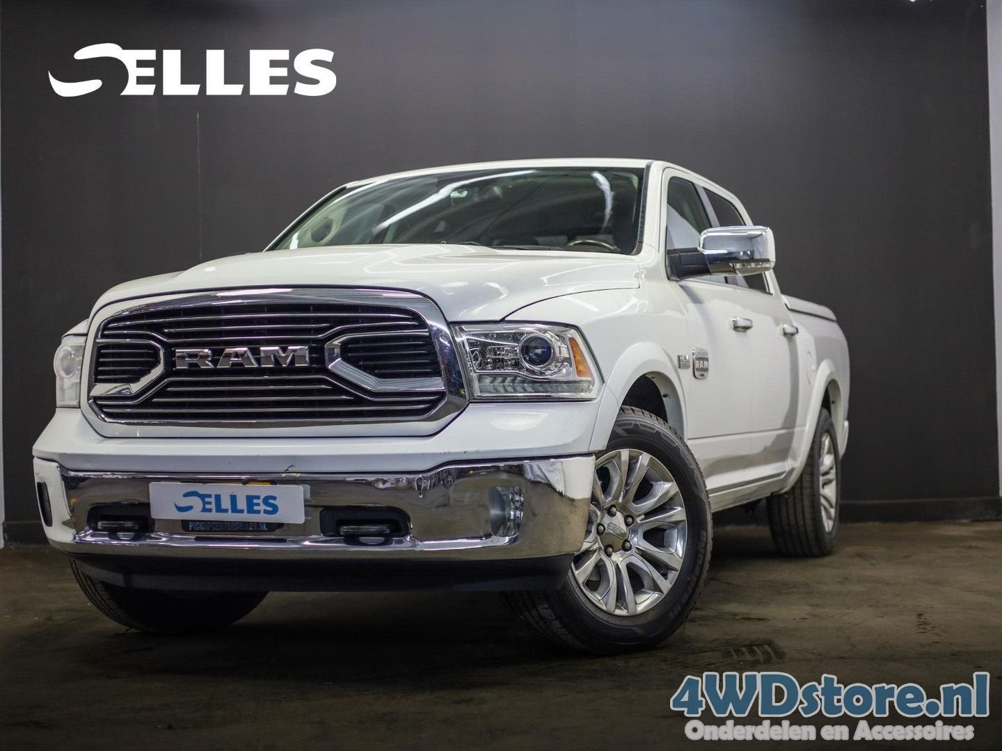 Dodge RAM 1500 5.7 V8 4x4 Crew Cab Longhorn, Autos, Dodge, Achat, Carnet d'entretien, 317 g/km, Automatique