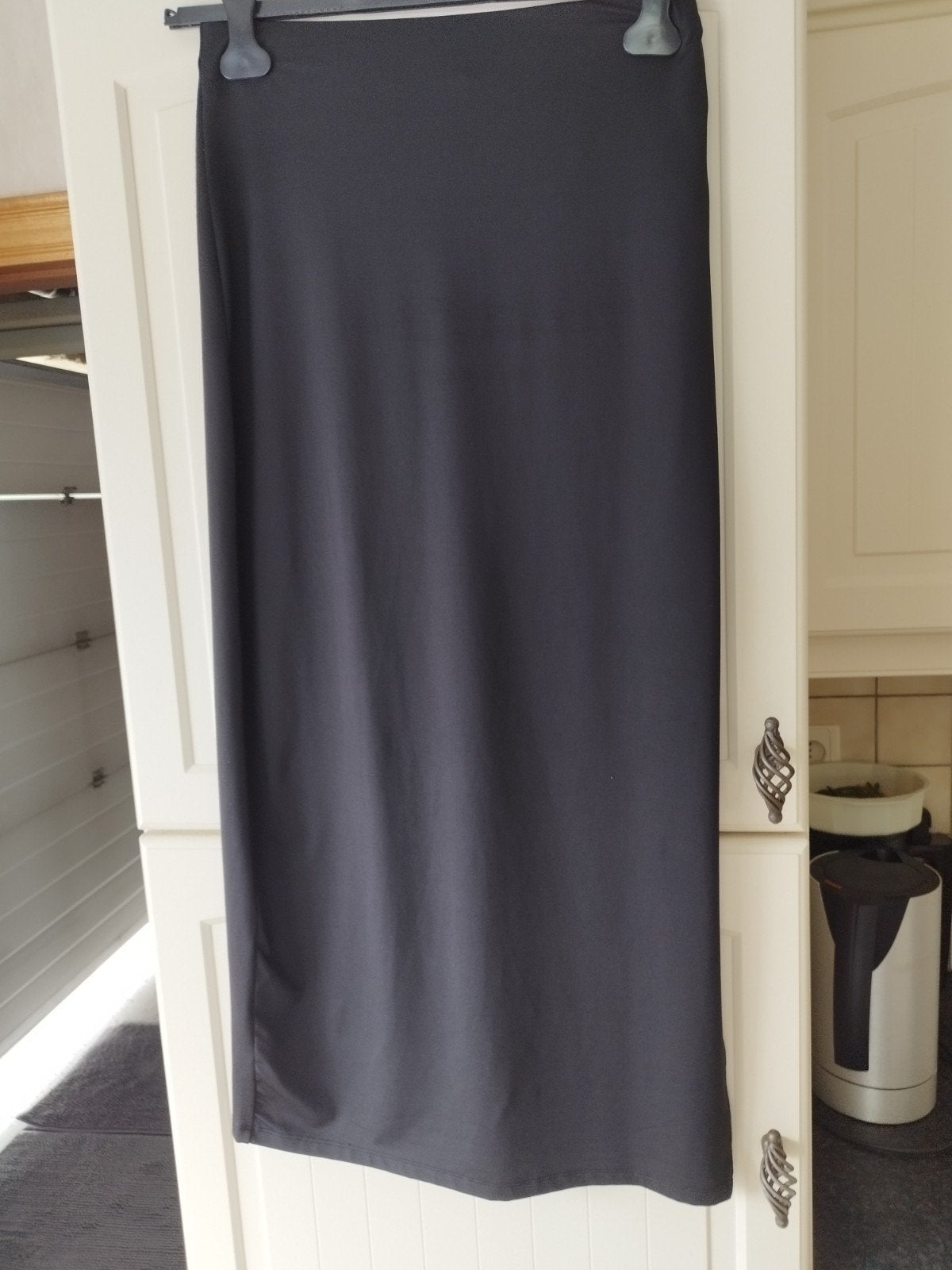Maxi rok van amisu, Kleding | Dames, Maat 38/40 (M), Zwart, Ophalen of Verzenden, Zo goed als nieuw
