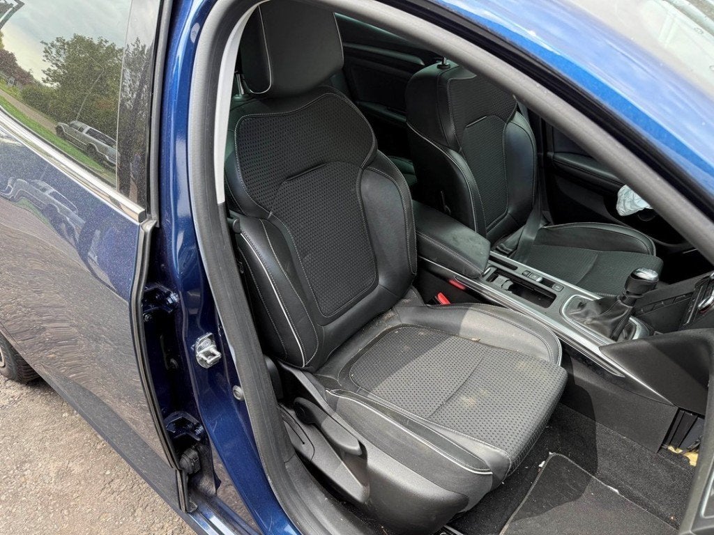 INTERIEUR COMPLET Renault Megane IV (RFBB) (01-2015/-), Utilisé, Renault