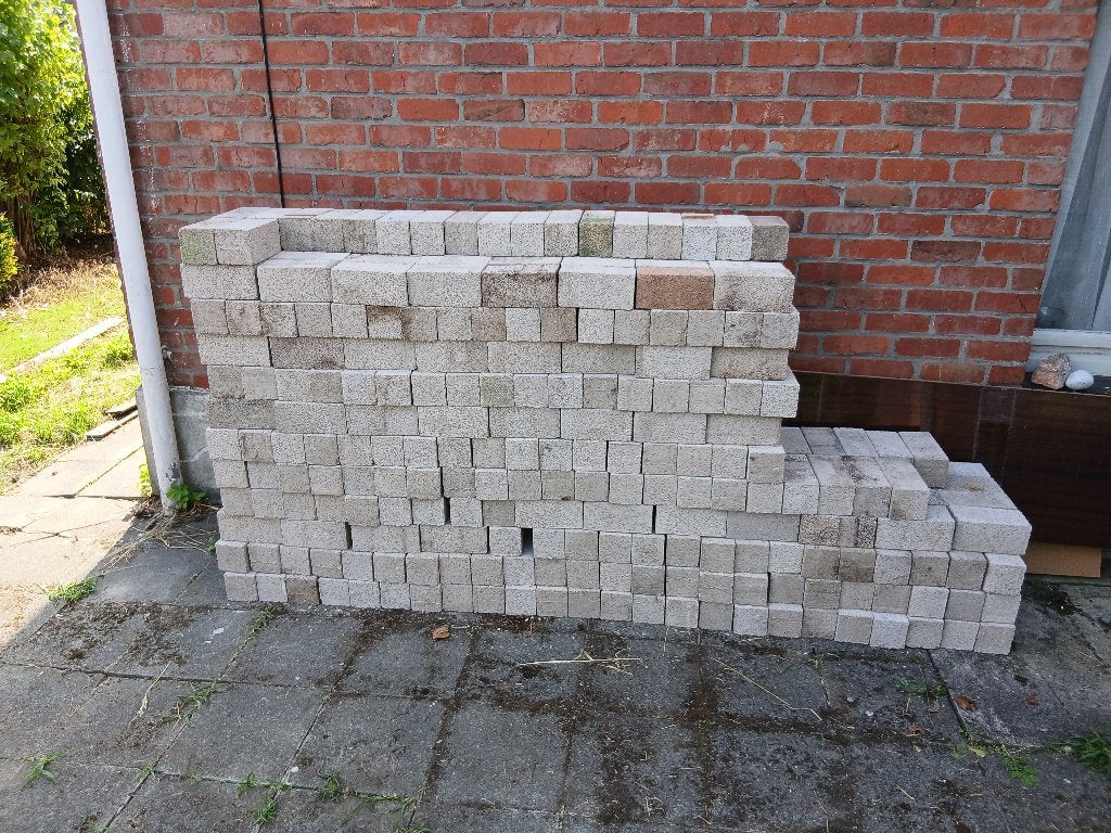 assestenen, Doe-het-zelf en Bouw, Metselstenen, Ophalen, Zo goed als nieuw, Bakstenen