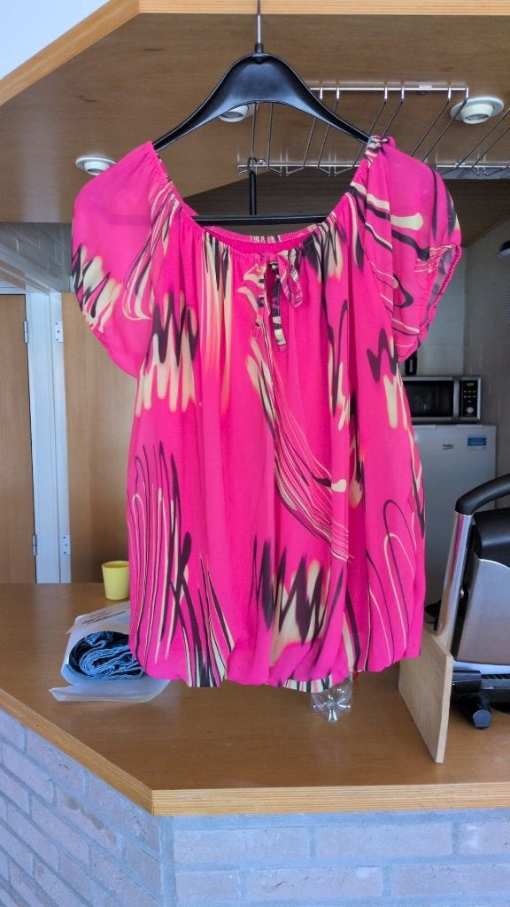 roze topje - XL - 8€, Kleding | Dames, Grote Maten, Ophalen of Verzenden, Zo goed als nieuw, Roze, Shirt of Top
