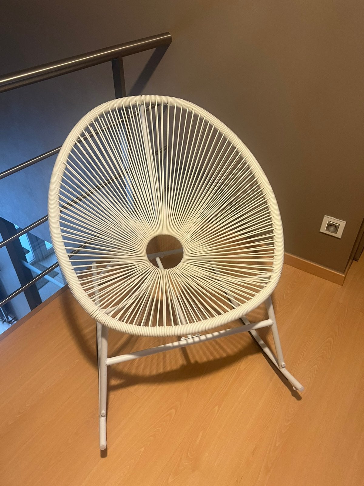 Fauteuil à bascule, Enlèvement, Comme neuf