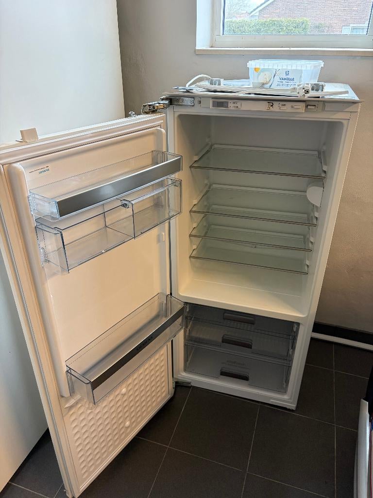 Inbouw koelkast Siemens, Elektronische apparatuur, Koelkasten en IJskasten, Ophalen, 120 tot 140 cm, 200 liter of meer, 45 tot 60 cm