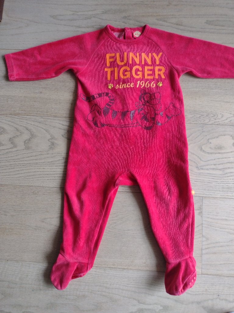 Magnifique pyjama 18 mois - comme neuf, Enfants & Bébés, Vêtements de bébé | Taille 86, Disney, Garçon ou Fille, Comme neuf, Enlèvement