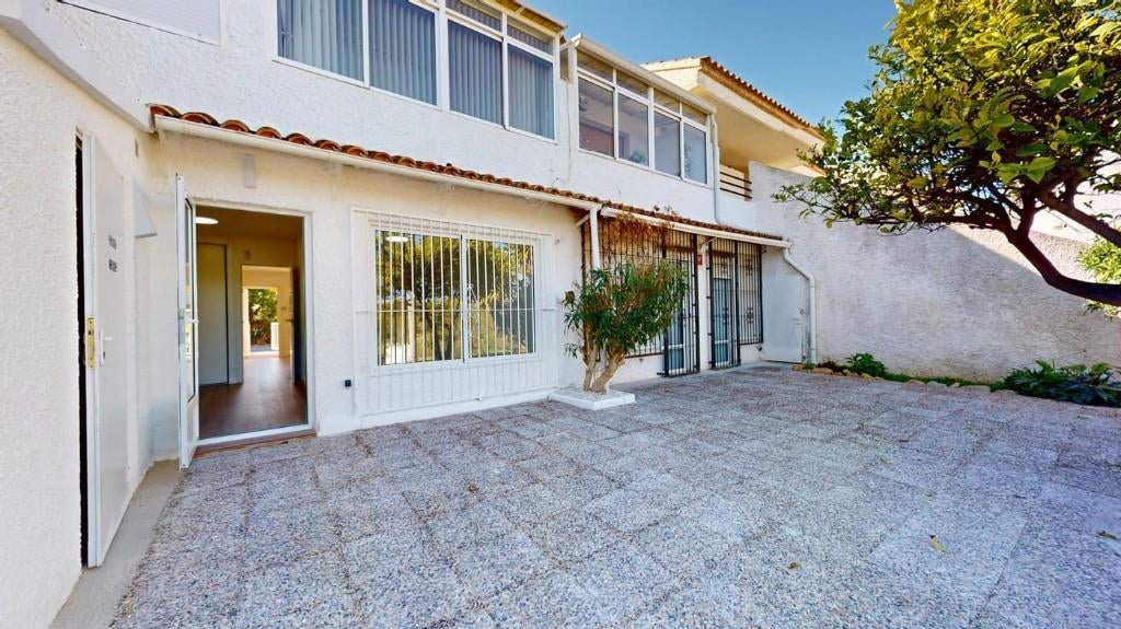 Gerenoveerde benedenwoning in Villamartin, Immo, Buitenland, Spanje, Appartement, Overige