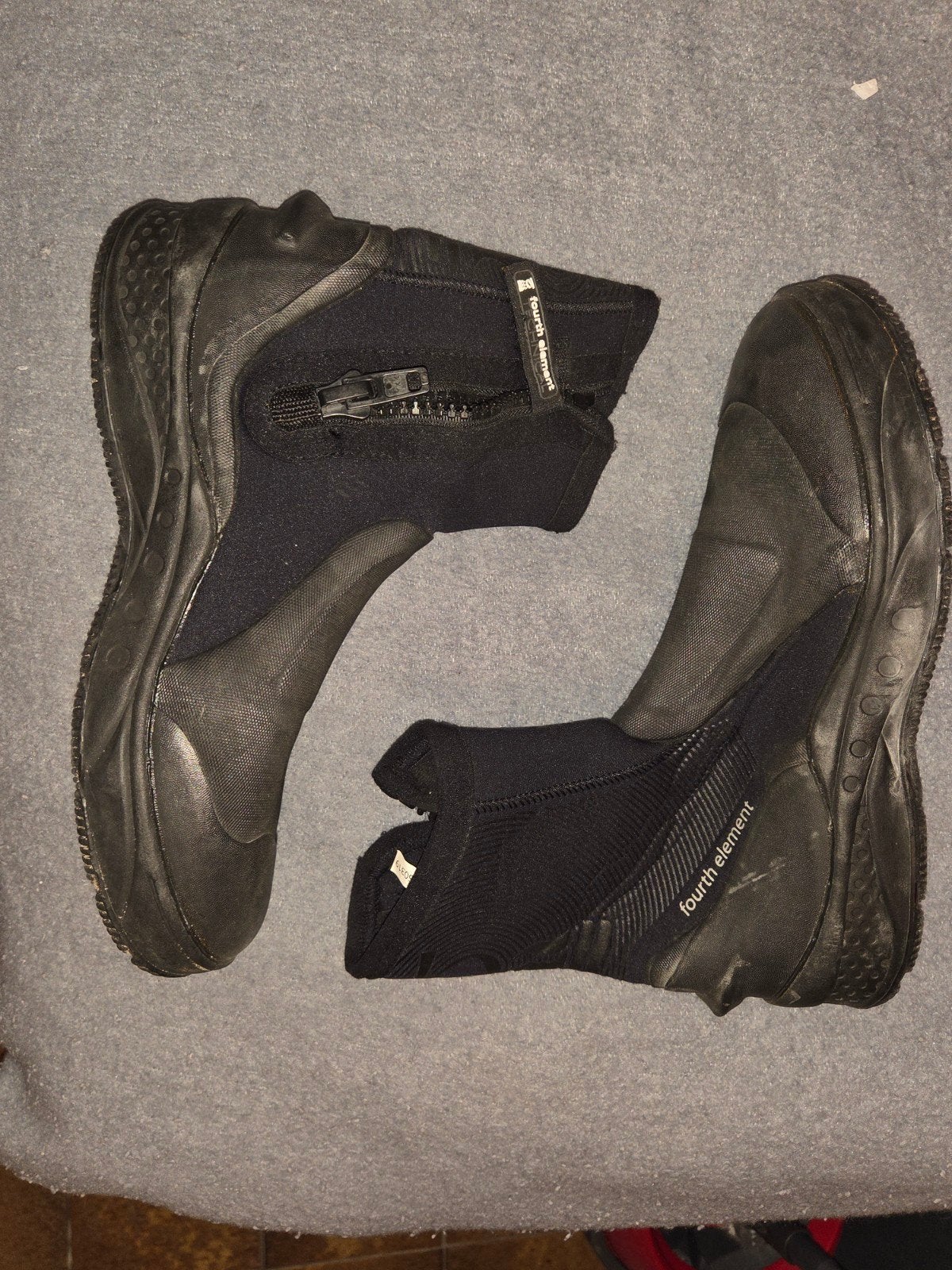 diverse duikbotjes en handschoenen, Ophalen of Verzenden, Zo goed als nieuw, Duikpak