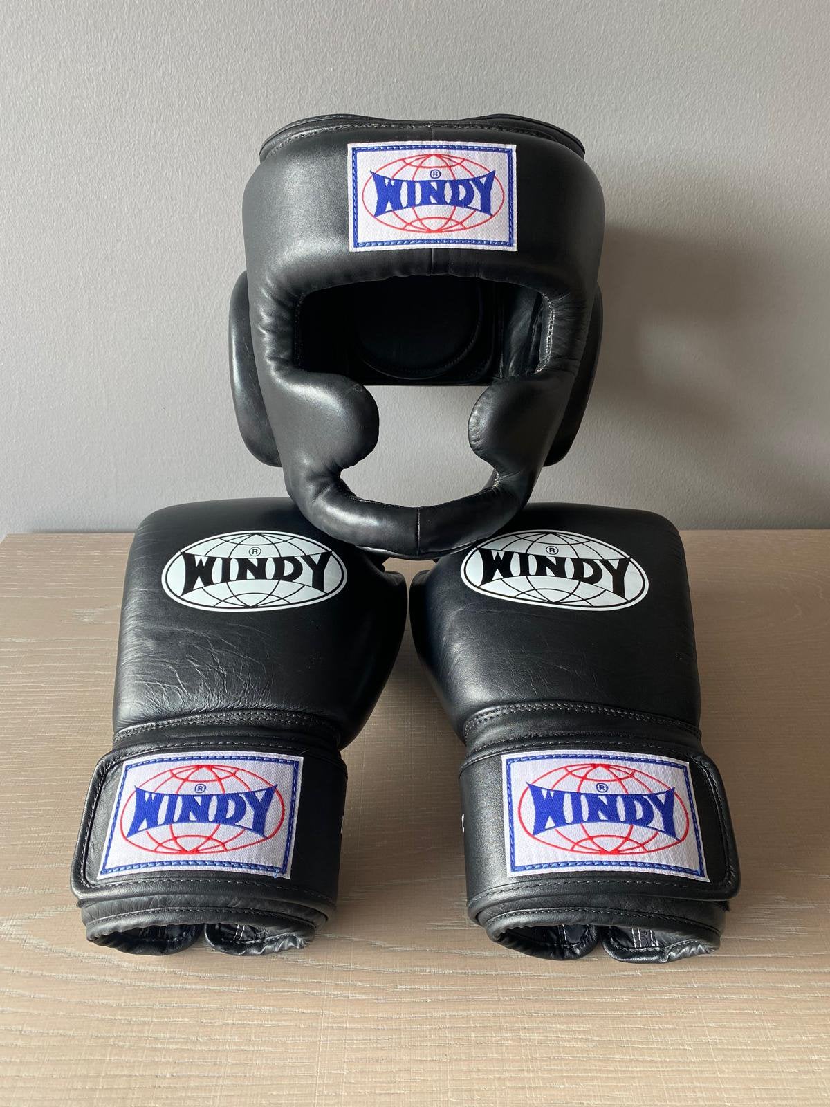 Gants de boxe et protège-tête NEUFS, Enlèvement, Neuf