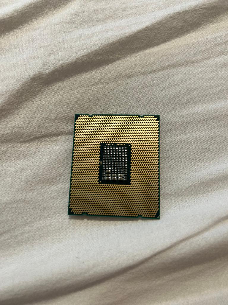 Intel Xeon 2697-v4-processor, Computers en Software, Processors, Zo goed als nieuw, 18-core, 2 tot 3 Ghz, Verzenden