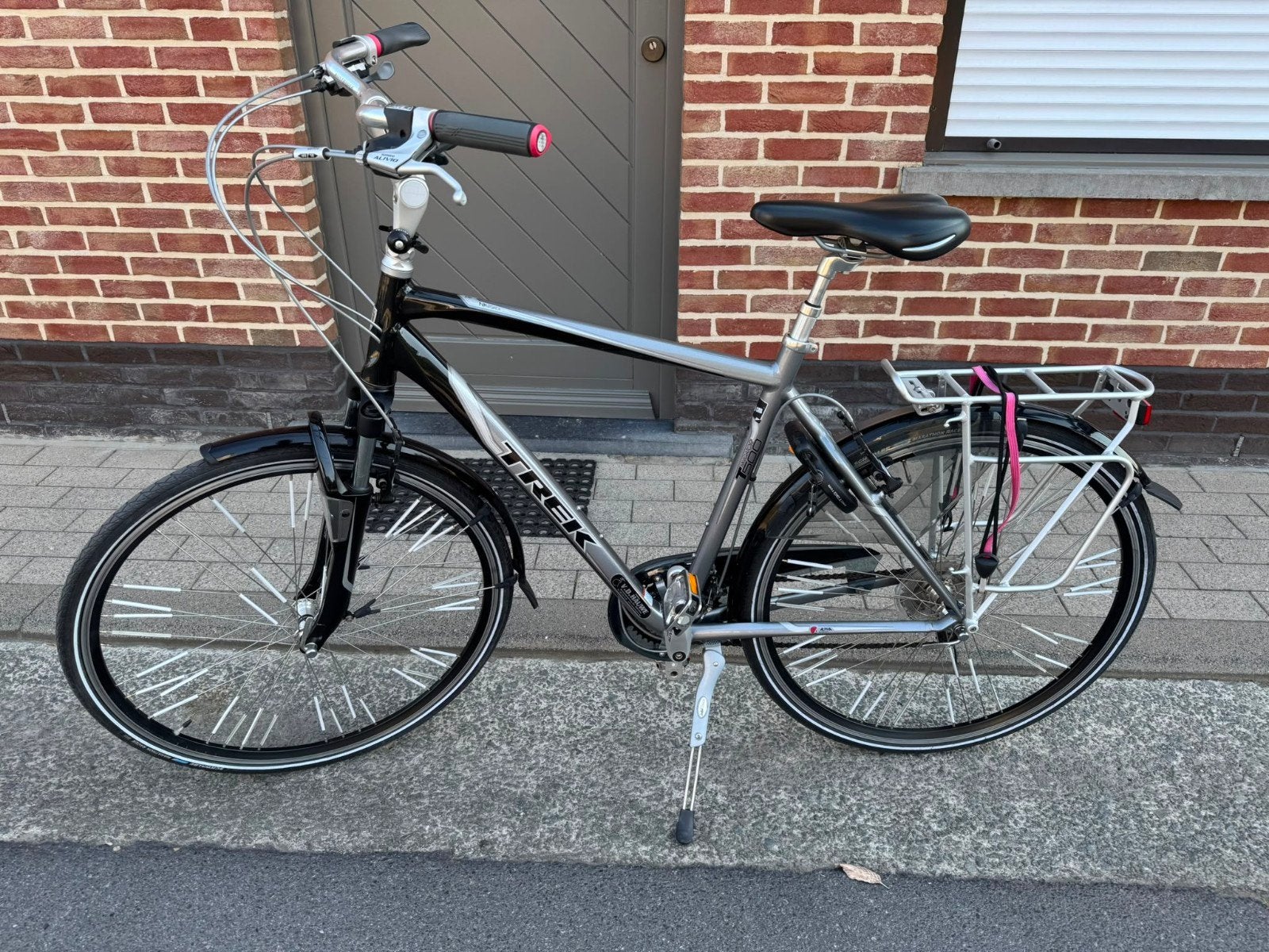 Le vélo TREK pour homme en parfait état, Enlèvement