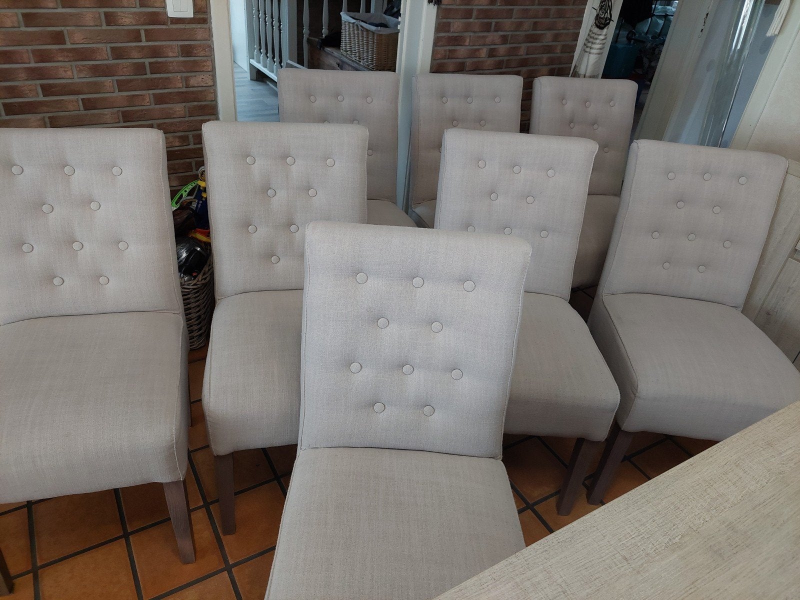 lot de 8 chaises de salle à manger en très bon etat, Autres couleurs, Contemporain, Enlèvement, Tissus