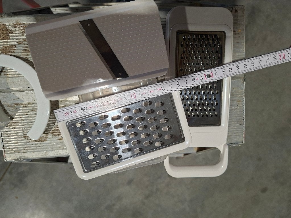 Rasp met verschillende messen, Ophalen, Nieuw