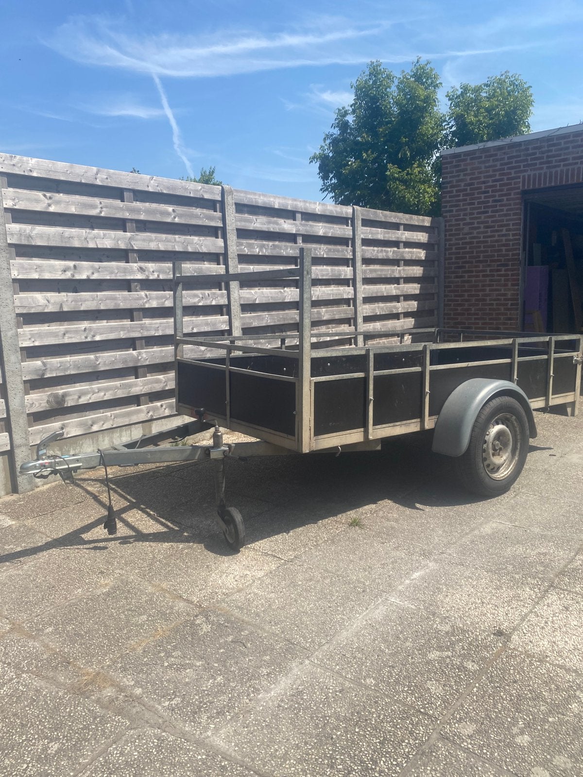 Enkelas aanhangwagen, Ophalen, Gebruikt