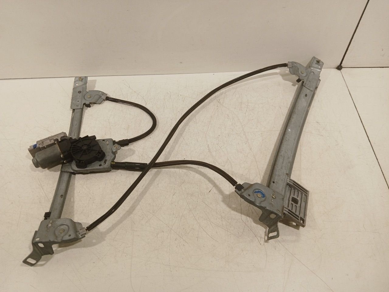 Raammechaniek elektrisch rechts voor Opel Tigra, Onderdelen@venauto.nl, Van der Ven Autorecycling B.V., Ettenseweg 76, 4706 PB Roosendaal, The Netherlands