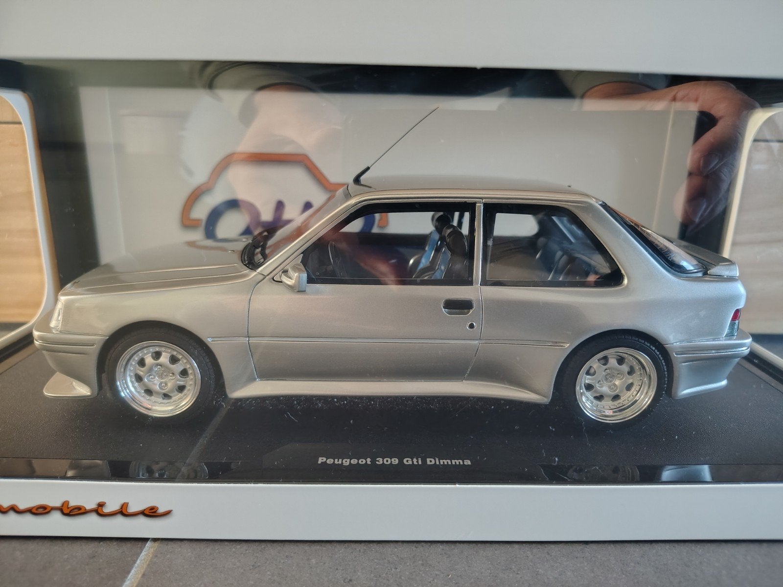 Peugeot 309 Dima 1/18, Enlèvement ou Envoi