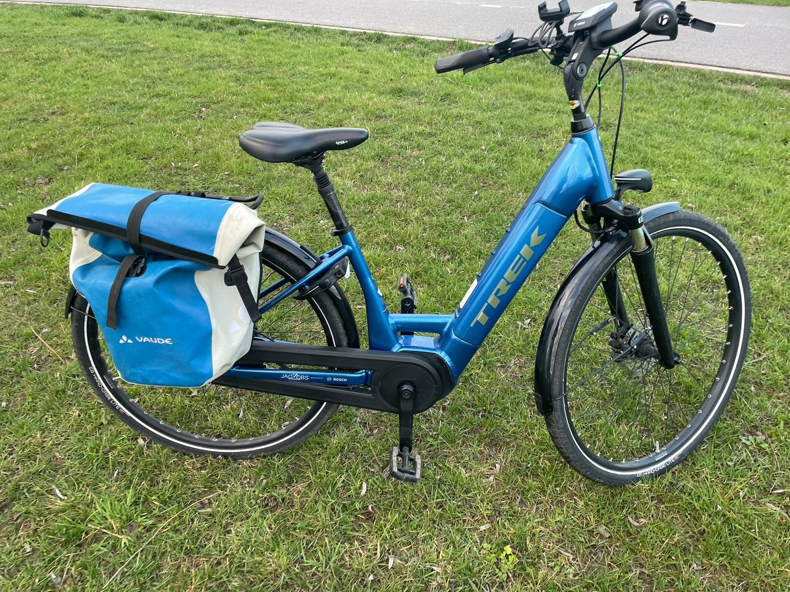 Electric fiets merk Trek District +6 in prima staat💯👌, Fietsen en Brommers, Ophalen, Zo goed als nieuw