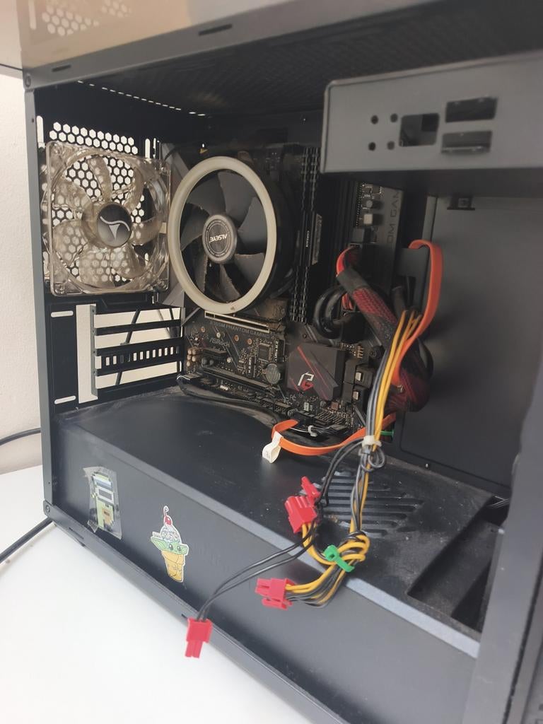 I5-9600k - 16gb ram - Asus phantom, Computers en Software, Ophalen