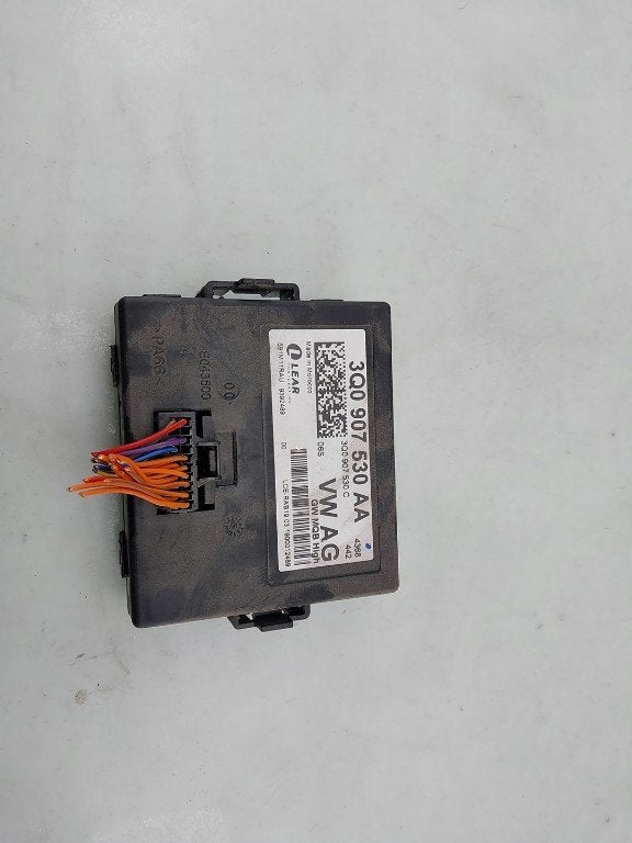 GATEWAY MODULE Skoda Scala (01-2019/-) (|3Q0907530AA|), Utilisé, Info@skoda-auto.de, Skoda, Max-Planck-Straße  3-5
64331  Weiterstadt, DE