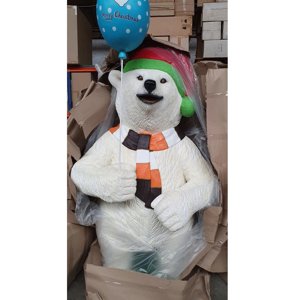 Polar Bear with Balloon Hoogte 214 cm
