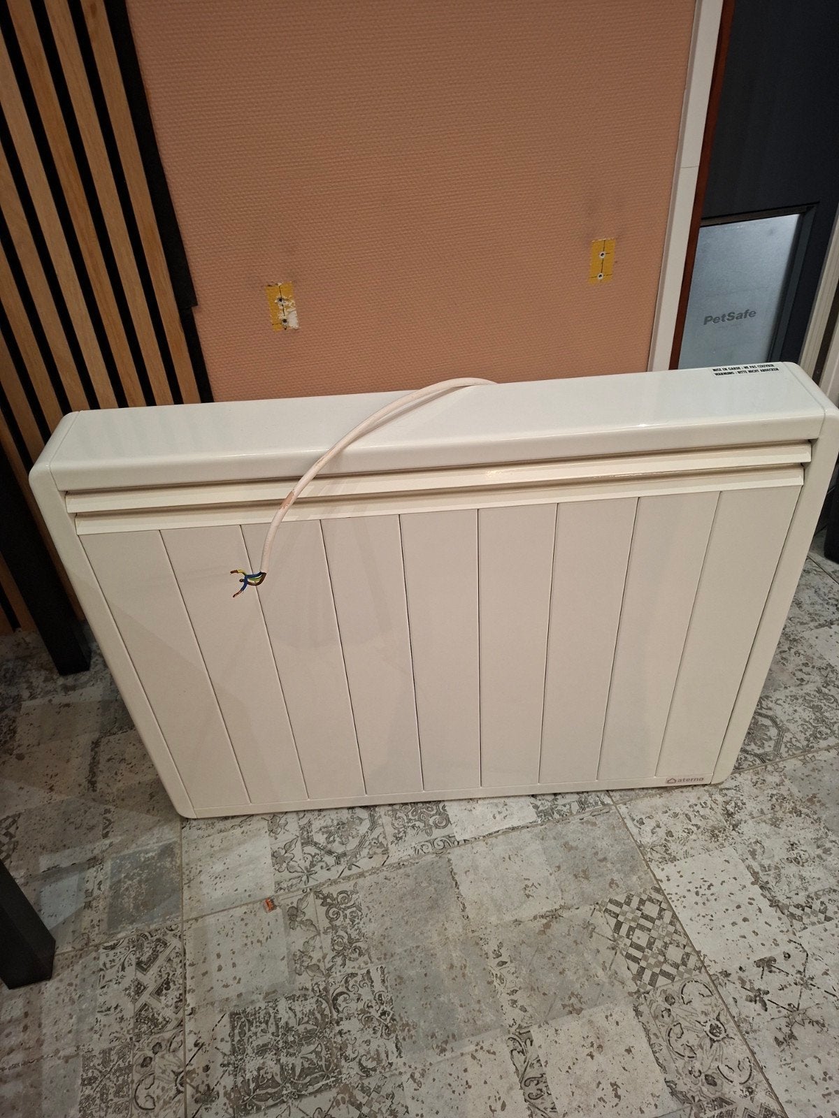 Vend 3 radiateurs électriques " ATERNO " + 3 programmateurs, 800 watts ou plus, Comme neuf, Enlèvement, Haut rendement (HR)
