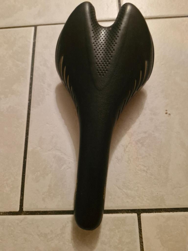 Selle Fizik Pavé HP Wing Flex Rails titane, Vélos & Vélomoteurs, Enlèvement, Selle, Titane