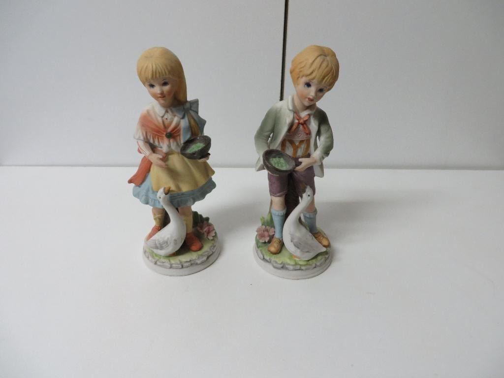 beeldjes in Bisquit, koppeltje, Ophalen