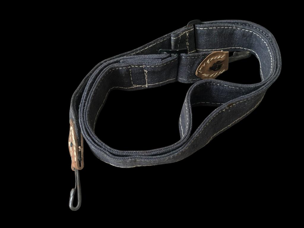 Luftwaffe broodzakriem (1), Ophalen of Verzenden