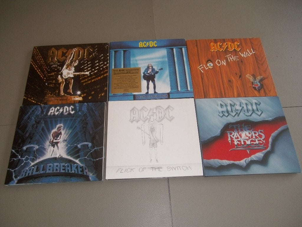 CD AC/DC 11 pièces, CD & DVD, CD | Hardrock & Metal, Enlèvement ou Envoi, Comme neuf, Hard rock