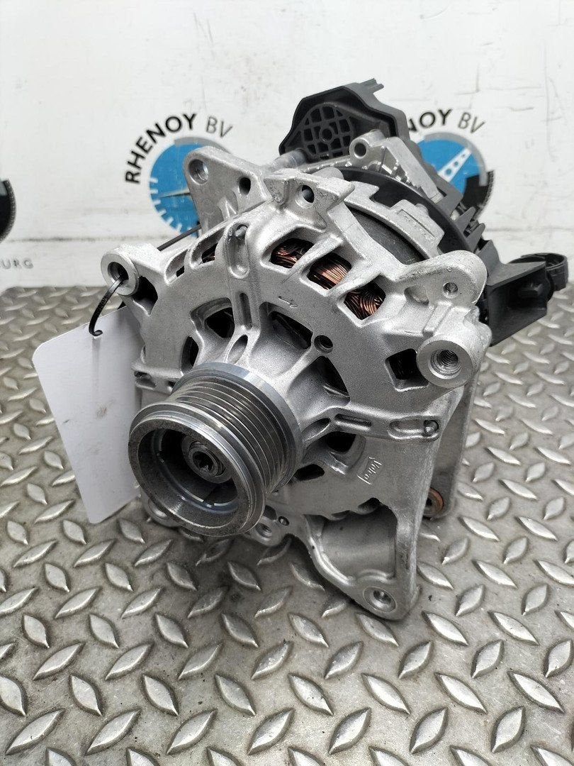 RENAULT CAPTUR DYNAMO 2310A5687R 2025, Ophalen of Verzenden, Gebruikt, ARN erkend