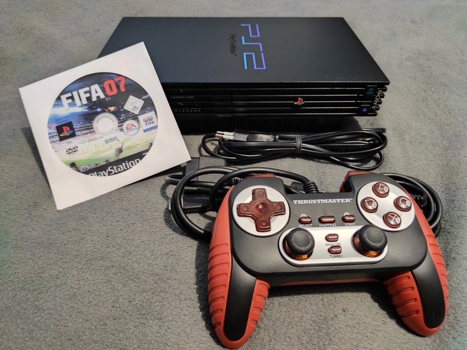 Sony PlayStation 2 Fat., Consoles de jeu & Jeux vidéo, Consoles de jeu | Sony PlayStation 2, Phat, Utilisé, Avec jeux, Noir
