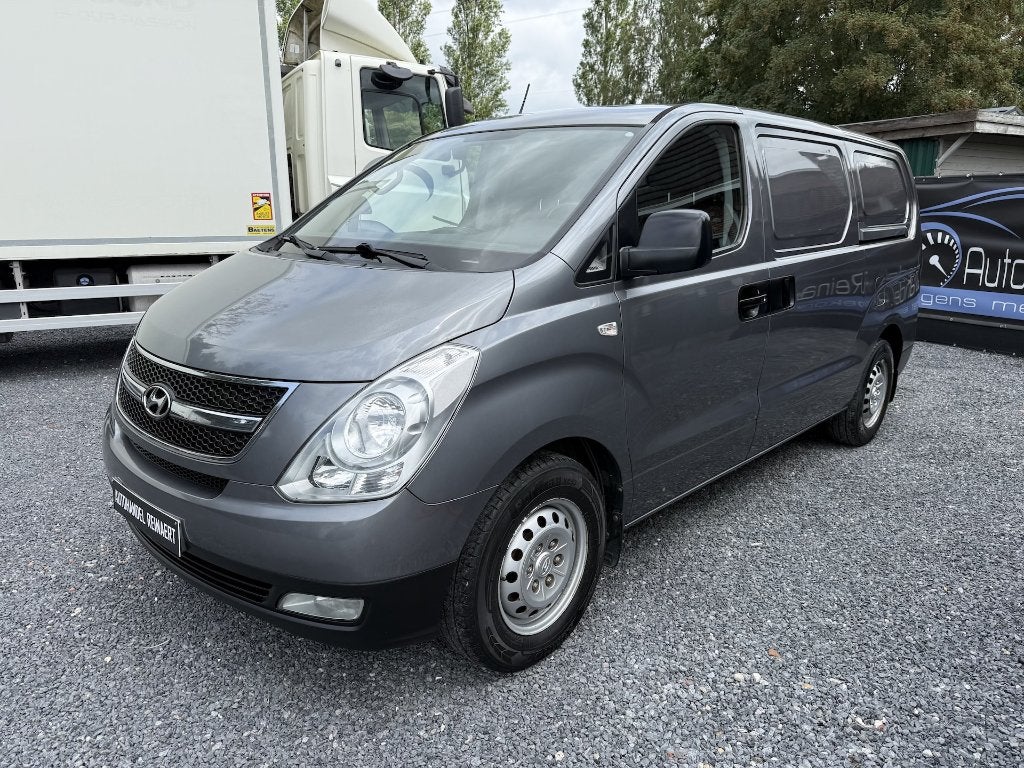 Hyundai H-1, 2.5CRDi, 2011, 169.000km, Ac, Dubbele schuifdeu, Auto's, Euro 5, https://public.car-pass.be/vhr/757736f7-f2a4-4093-bc69-5285281a2c64