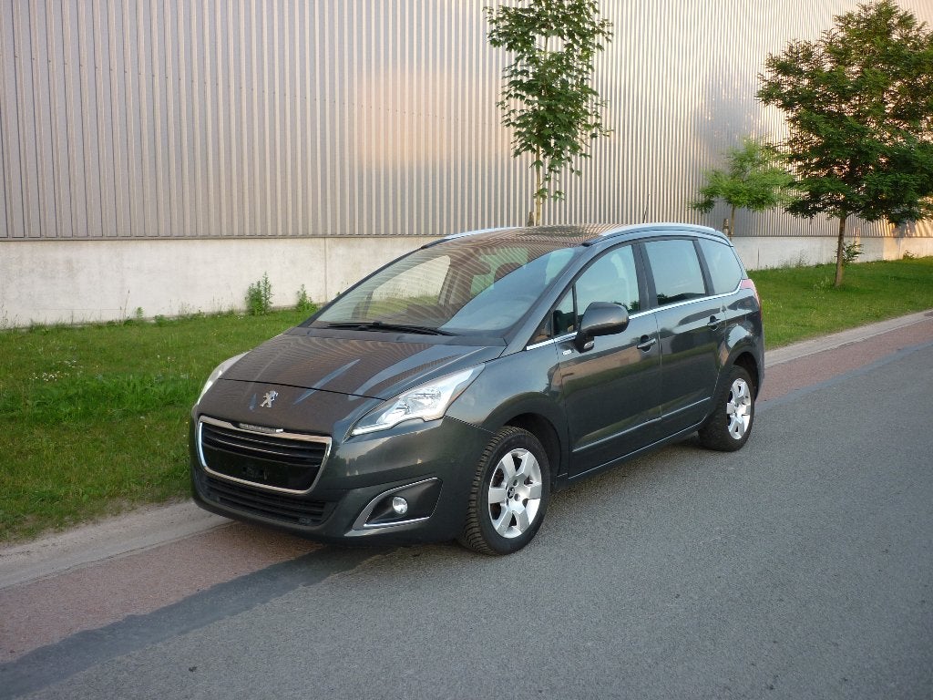5008 1.6 BlueHDi, 7 Plaats , Nieuwe distributieriem, Euro 6, 4 cilinders, Parkeersensor, 1600 cc