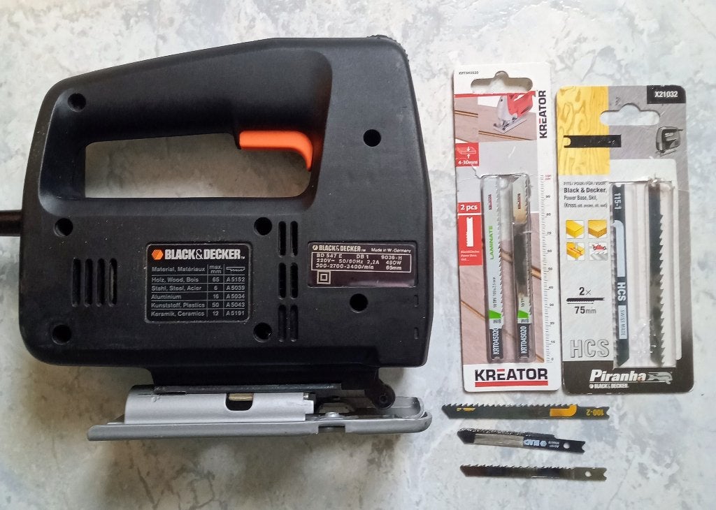 SCIE SAUTEUSE BLACK & DECKER  BD 547 E, Bricolage & Construction, Moins de 600 watts, 30 à 70 mm, Enlèvement, Utilisé