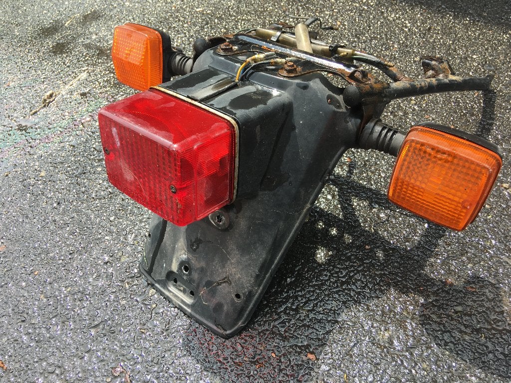 Yamaha TW 125 koplamp, Motoren, Ophalen