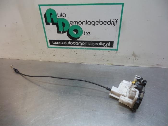 Serrure portière mécanique 4portes avant droite d'un Fiat, -, Utilisé, Fiat, -