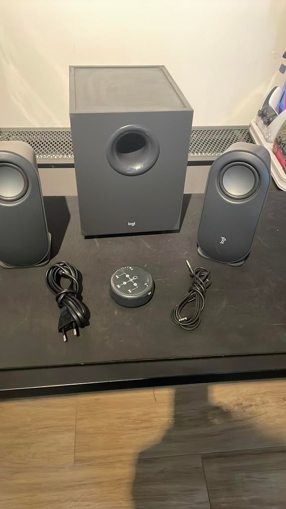 Logitech haut parleur pc avec télécommande, Informatique & Logiciels, Enlèvement, Comme neuf