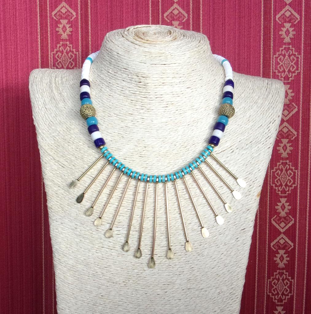 Afrikaanse etnische halsketting voor dames met stekelhangers, Ophalen of Verzenden, Nieuw, Blauw, Overige materialen