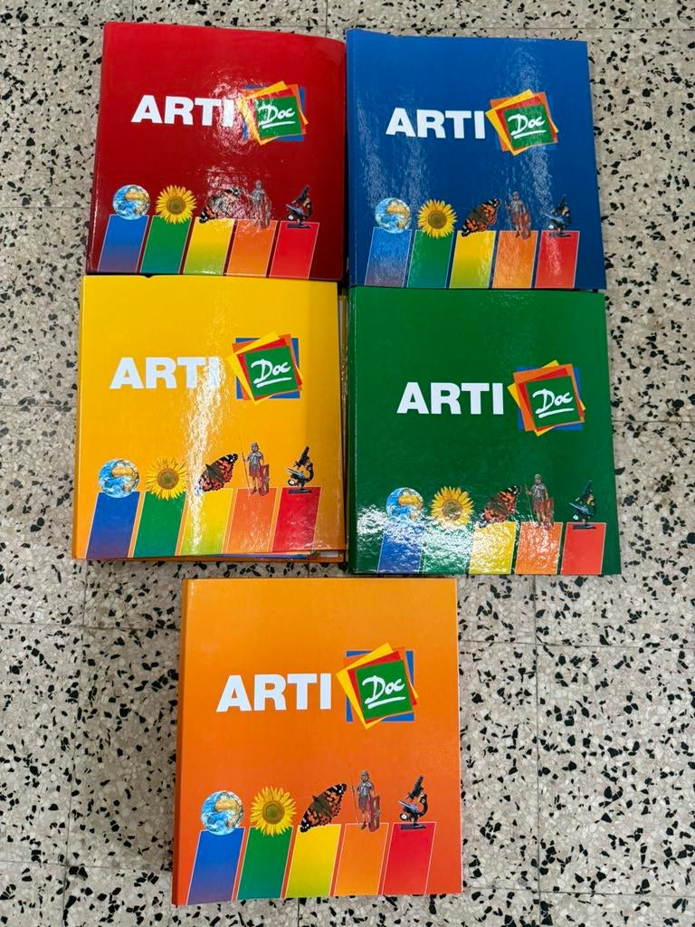 Artis Arti Doc complete reeks, Boeken, Ophalen of Verzenden, Zo goed als nieuw