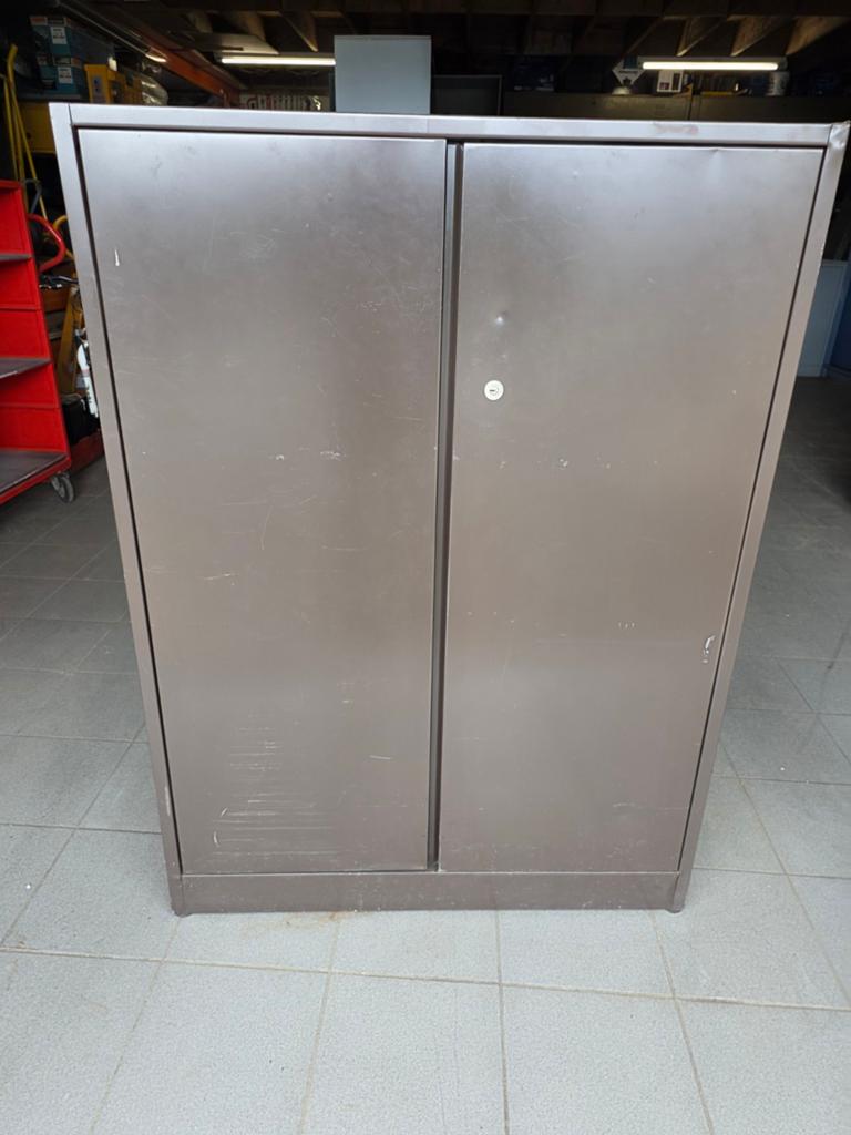 Metalen kast, Doe-het-zelf en Bouw, Werkbanken, Ophalen, Gebruikt