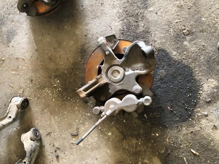 Joint avant gauche d'un Mercedes Sprinter, 3 mois de garantie, Utilisé, -, -