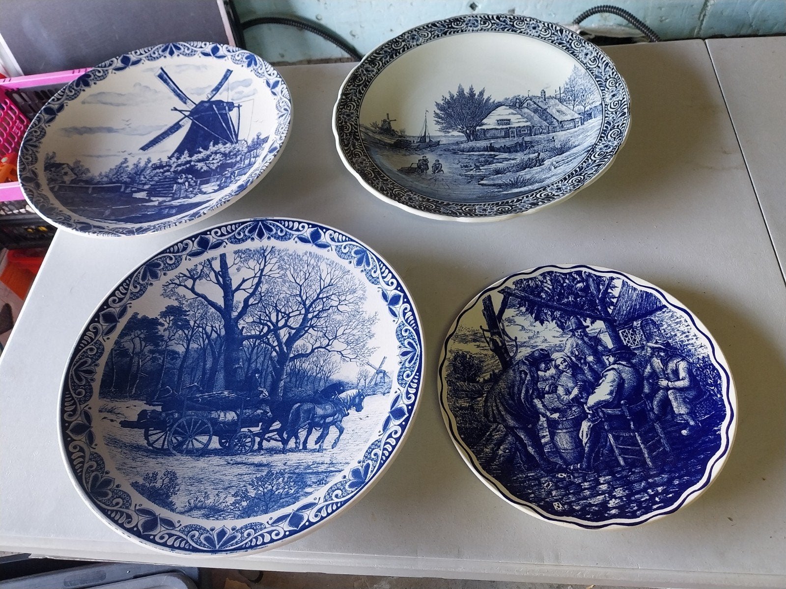 4 grote Delftse borden,3 van 40 cm,1 van 29cm, Ophalen
