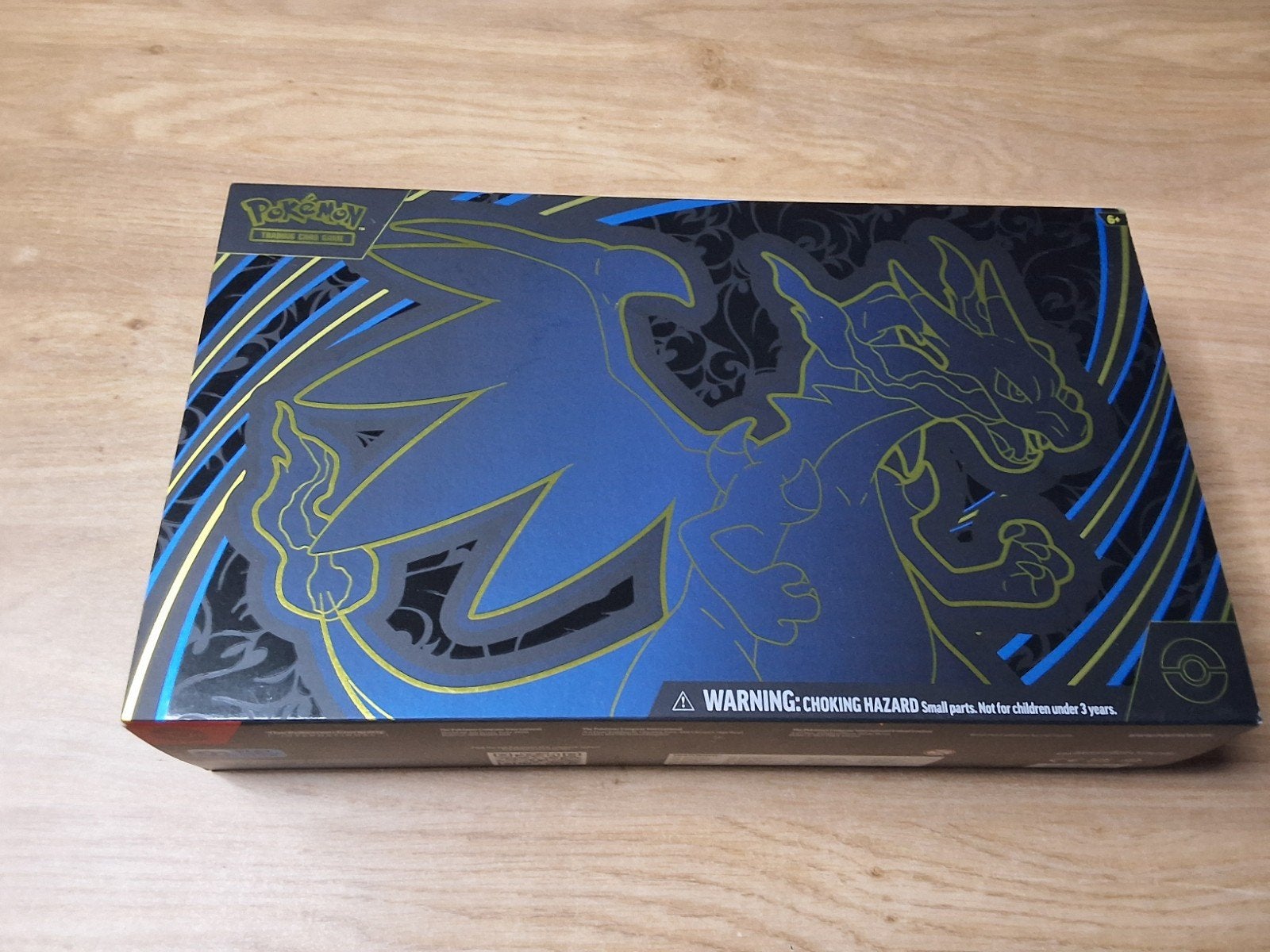 Lege Pokémon UPC Doos (Mega Charizard X ex Ultra-Premium, Hobby en Vrije tijd, Ophalen, Booster