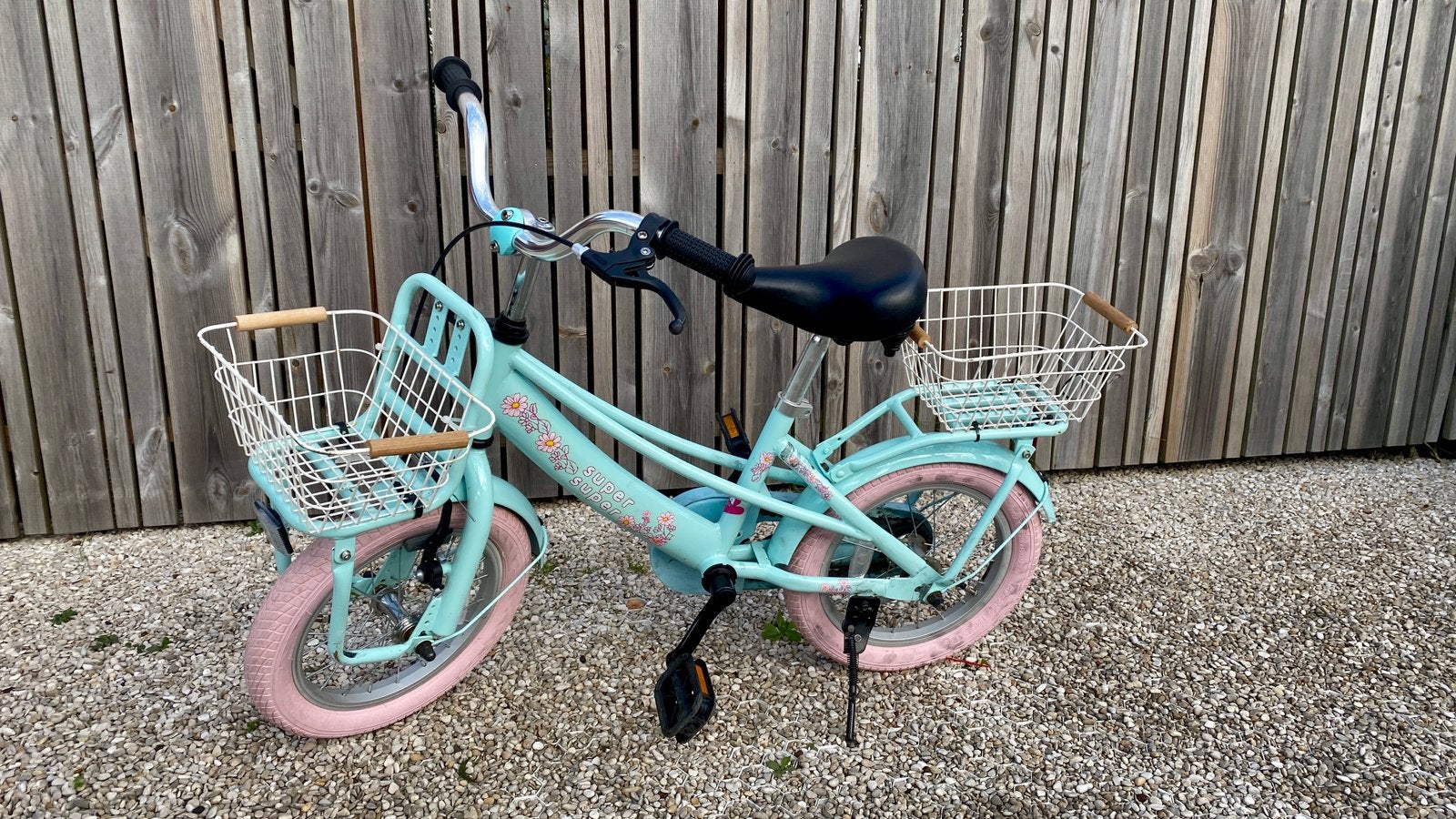 Supersuper meisjesfiets, Vélos & Vélomoteurs, Stabilisateurs, Frein à rétropédalage, Enlèvement, Utilisé